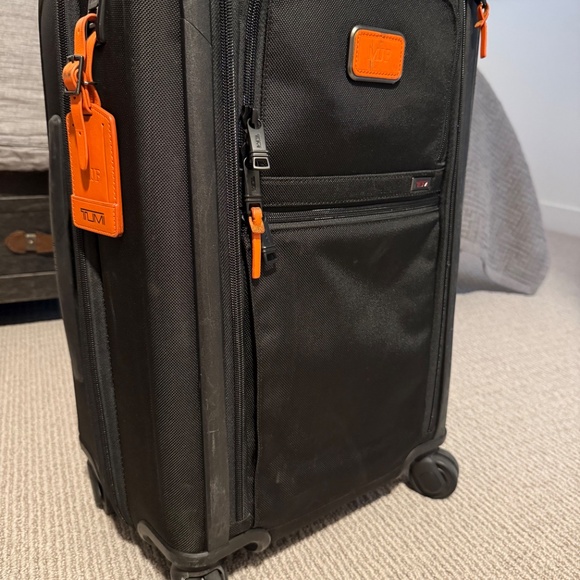 TUMI International Dual Access 4-Wheeled Carry-On – Orange Leather Details - Picture 3 of 7